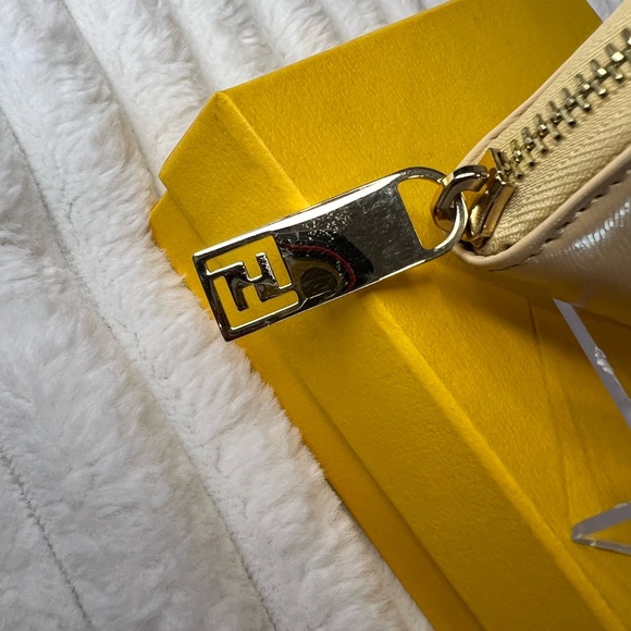 💎Authentic Fendi Wind Fastener wallet in yellow - Picture 4 of 4